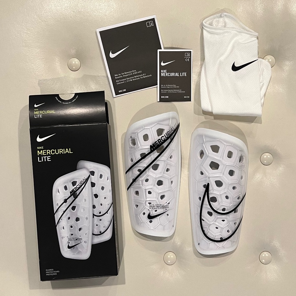 Nike Mercurial Lite Soccer Shin Guards, white, size L